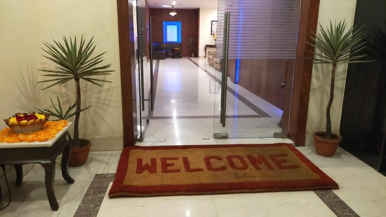 Ojas Hotel & Resort Durgāpur Buitenkant foto