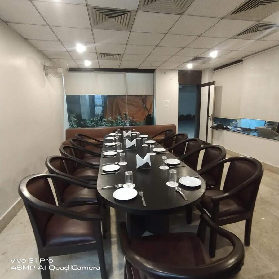 Ojas Hotel & Resort Durgāpur Buitenkant foto